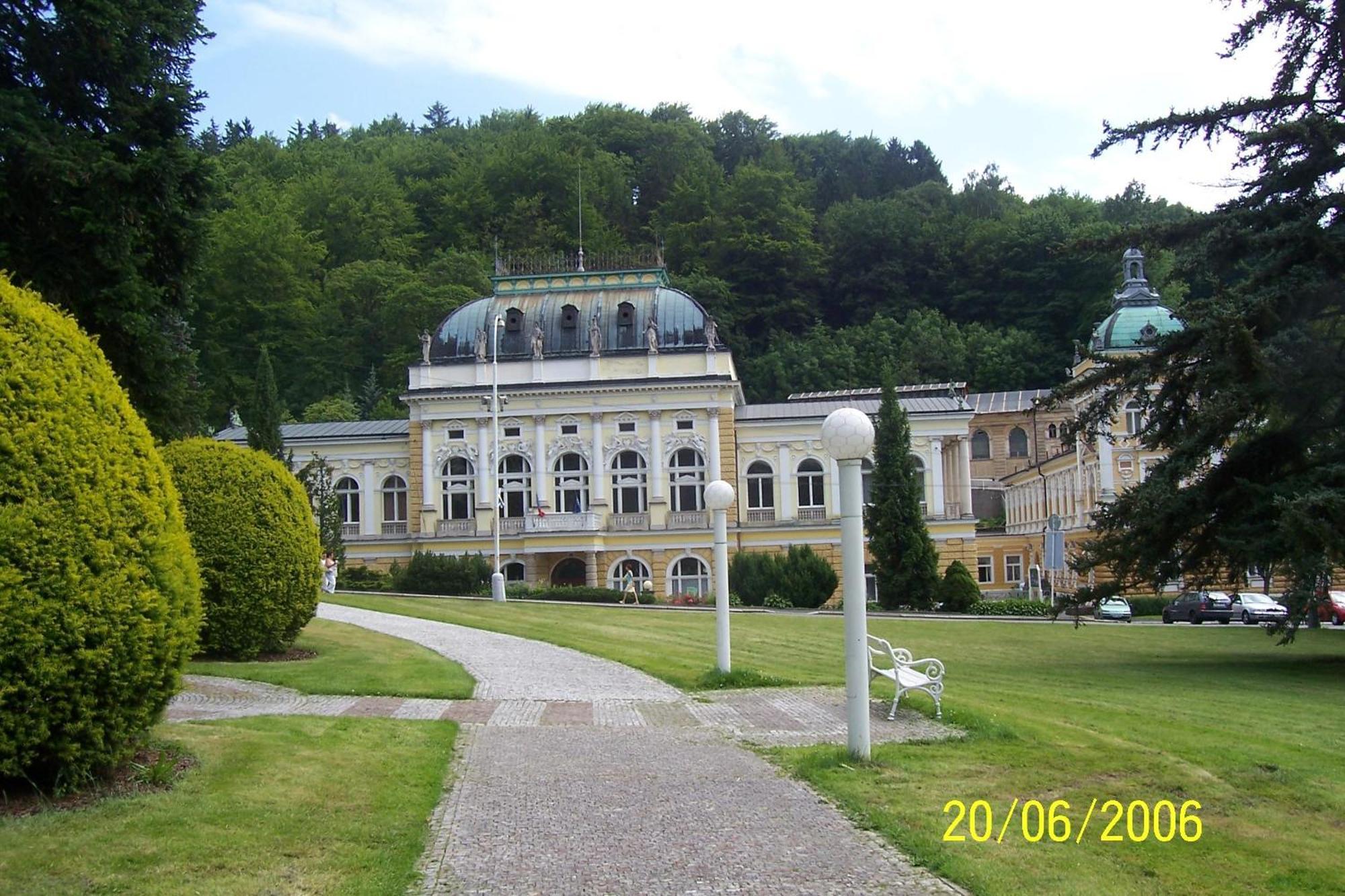 Topapartmany Lesni Mariánské Lázně Kültér fotó